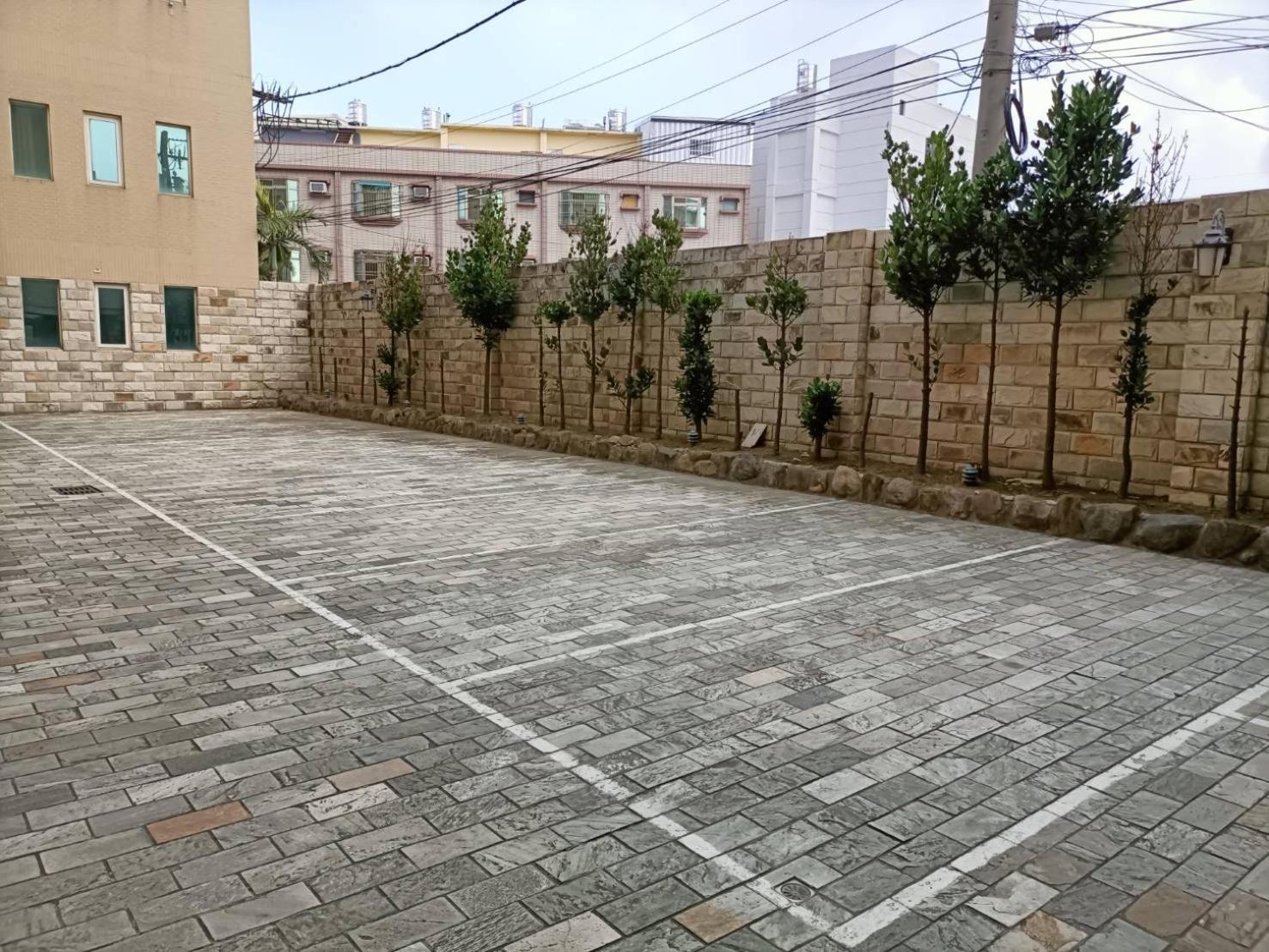Motel 御花園商務旅舘虎尾舘-金花園汽車旅舘066 Huwei Exterior foto